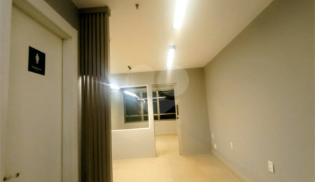 Sala para alugar em Del Castilho, Rio de Janeiro, RJ