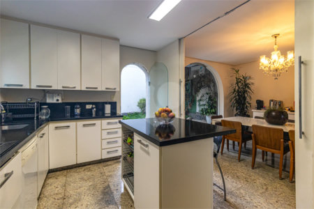 Casa à venda com 4 suítes em Planalto Paulista, São Paulo, SP