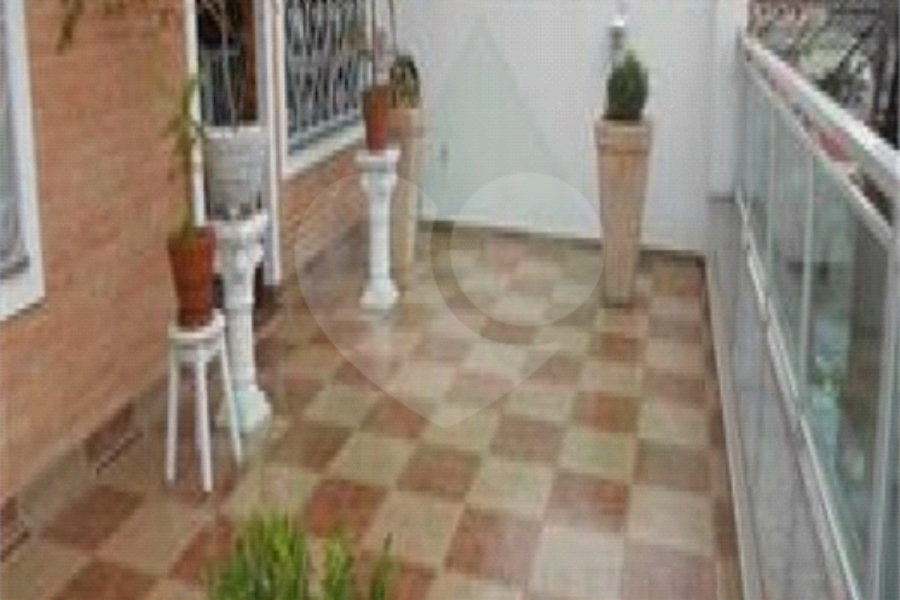 Sobrado à venda com 3 quartos, sendo 1 suíte, em Parada Inglesa, São Paulo, SP