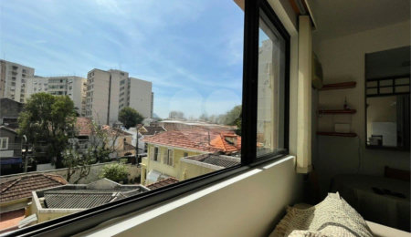Apartamento à venda com 2 quartos, sendo 1 suíte,  em Humaitá, Rio de Janeiro, RJ
