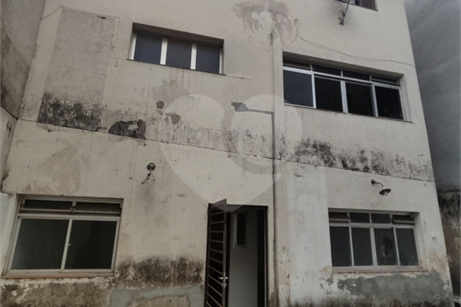 Casa à venda ou para alugar com 3 suítes em Santana, São Paulo, SP