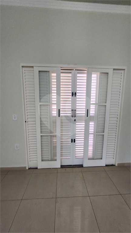 Sobrado para alugar com 3 quartos, sendo 1 suíte, em Altos do Jaraguá, Araraquara, SP