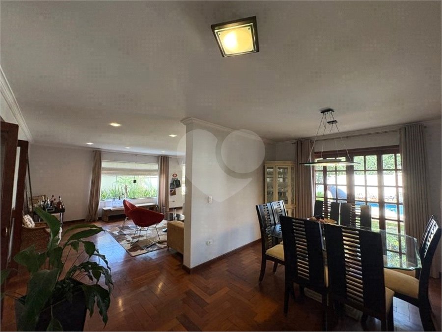 Casa à venda com 4 suítes no condomínio Granja Olga II, Sorocaba - SP