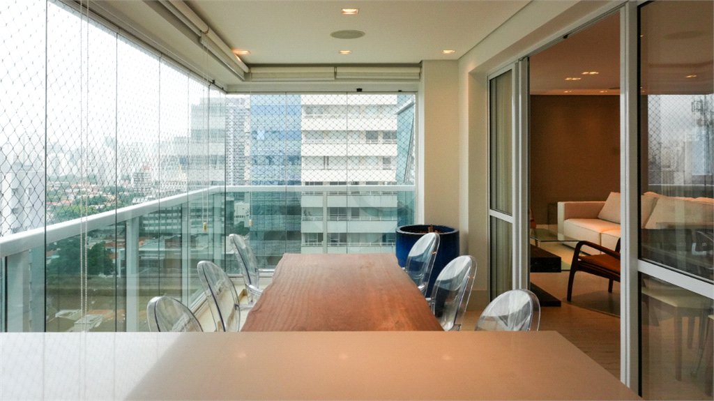 Apartamento à venda com 3 suítes em Brooklin, São Paulo, SP