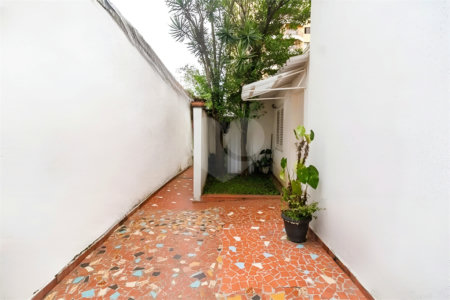 Casa à venda com 3 quartos, sendo 1 suíte, em Perdizes, São Paulo, SP