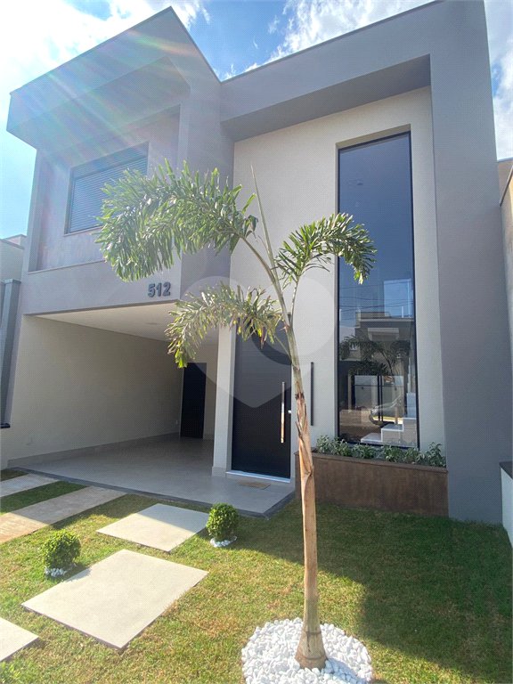 Casa à venda com 3 suítes no condomínio Terras da Estancia, Paulínia - SP