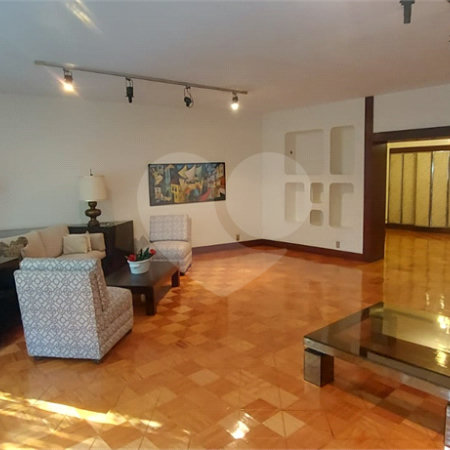 Apartamento à venda com 4 quartos, sendo 1 suíte,  em Laranjeiras, Rio de Janeiro, RJ