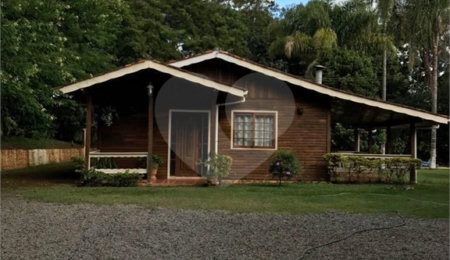 Chácara à venda com 4 quartos, sendo 3 suítes,  em Chácara Portal das Estâncias, Bragança Paulista, SP