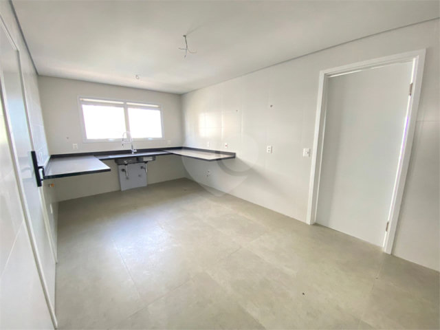 Apartamento à venda com 4 suítes em Santana, São Paulo, SP