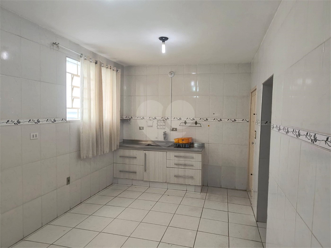 Casa à venda com 2 quartos, sendo 1 suíte,  no Centro, Indaiatuba, SP
