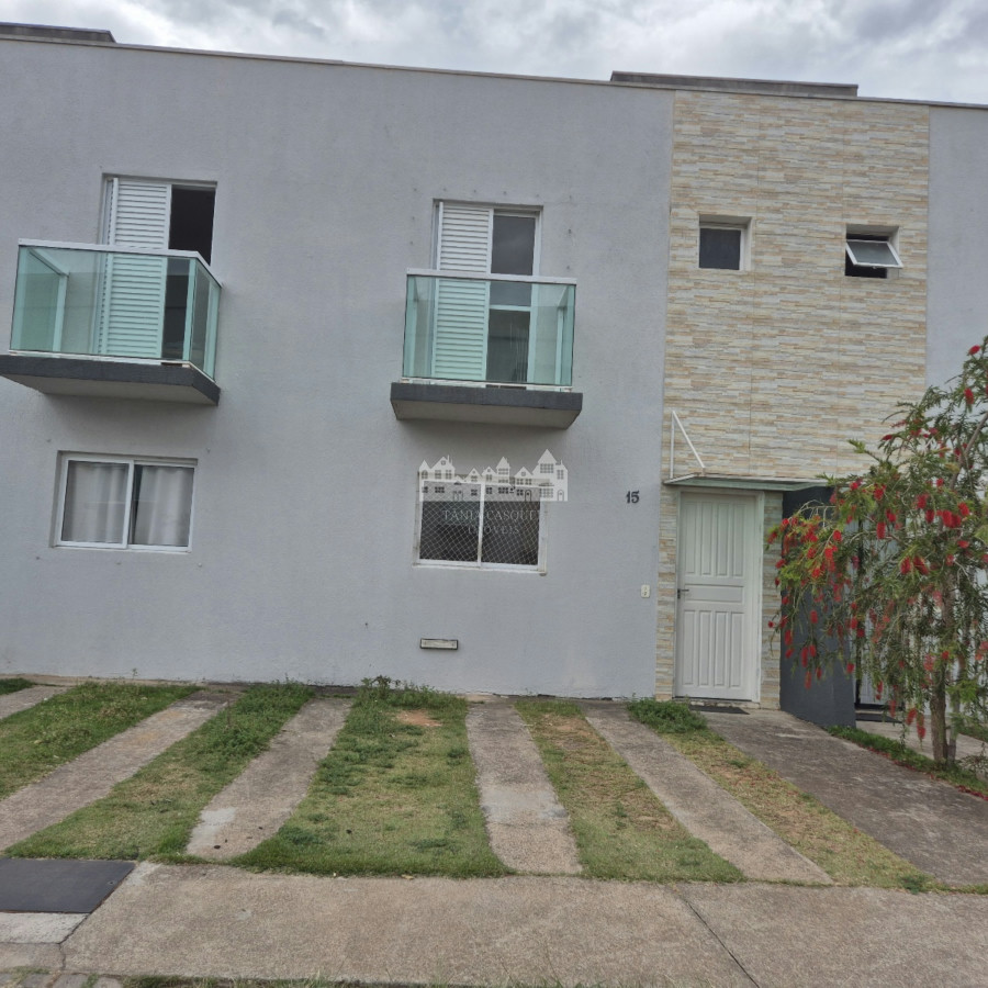Sobrado para alugar com 2 suítes no condomínio Villa Juçaras, Atibaia - SP