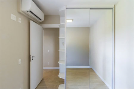 Apartamento à venda com 3 quartos, sendo 1 suíte, em Jardim Vazani, São Paulo, SP
