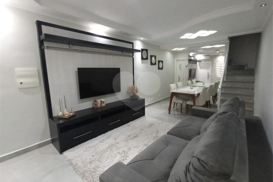 Casa à venda com 3 quartos, sendo 1 suíte, no condomínio Cond Res Paineiras, São Paulo - SP