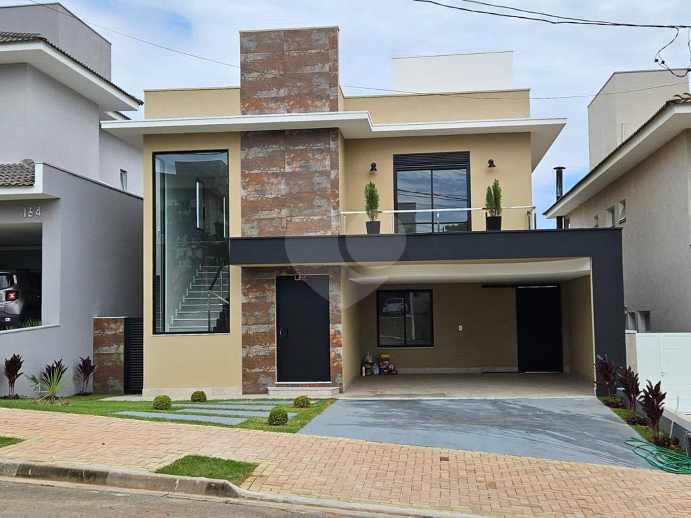 Casa à venda com 3 quartos, sendo 4 suítes, no condomínio Reserva dos Vinhedos, Louveira - SP