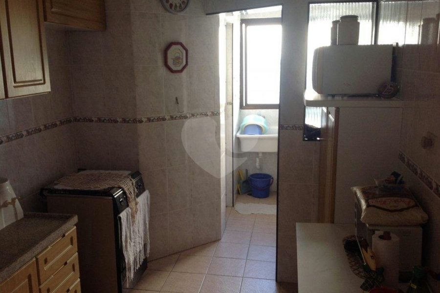 Apartamento à venda com 2 quartos, sendo 1 suíte, em Vila Luis Antônio, Guarujá, SP