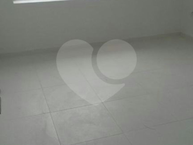 Sobrado à venda com 1 quarto em Santana, São Paulo, SP