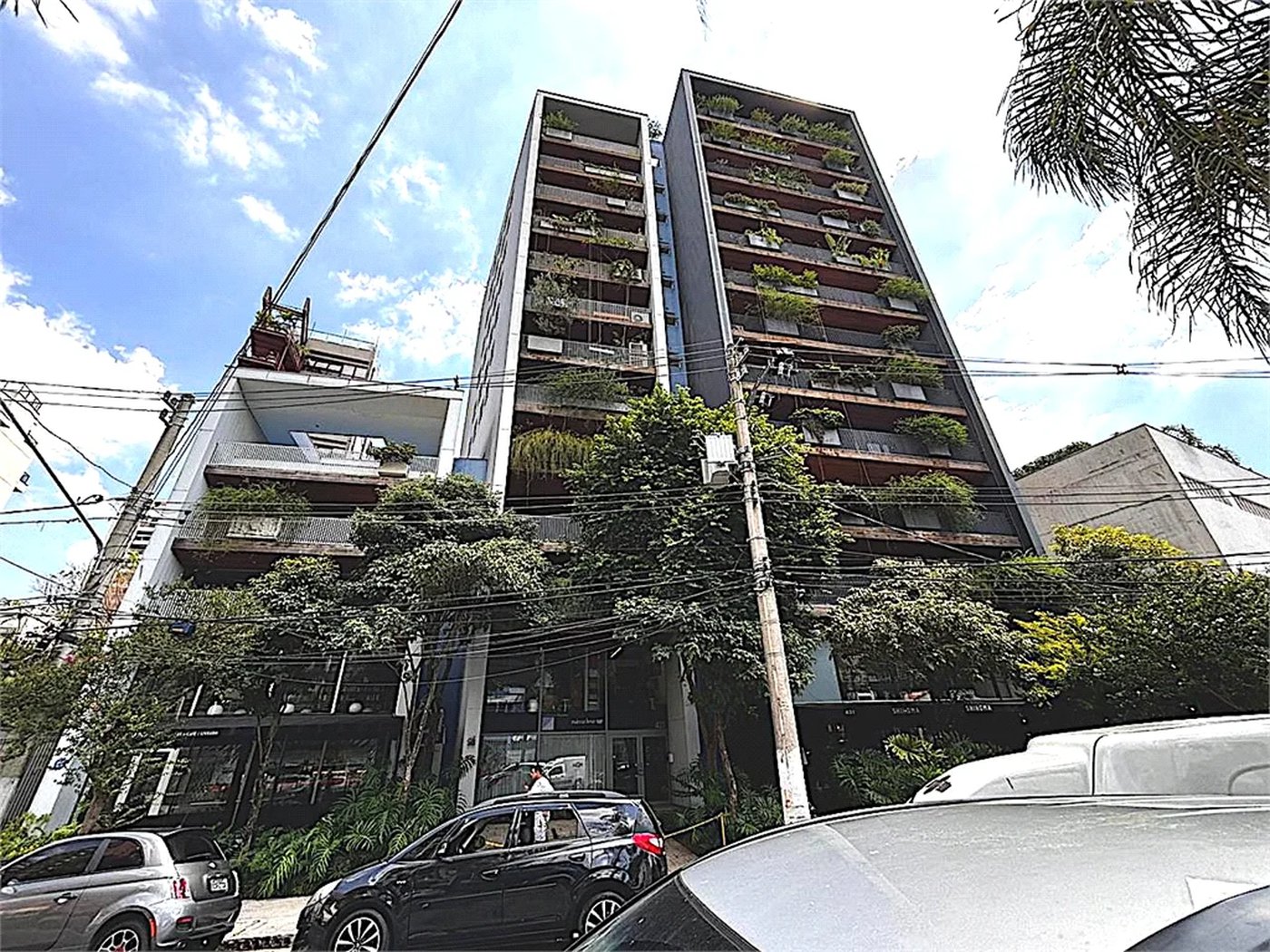 Apartamento à venda com 3 suítes em Jardim das Bandeiras, São Paulo, SP