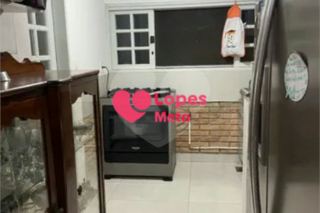 Casa à venda com 2 quartos no condomínio Portal da Serra, São José dos Campos - SP