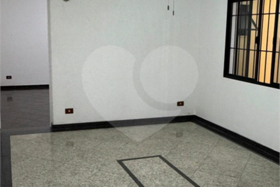 Sobrado à venda com 2 quartos, sendo 1 suíte, em Vila Prudente, São Paulo, SP