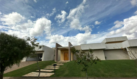 Casa à venda com 4 suítes no condomínio Park Campestre I, Piracicaba - SP