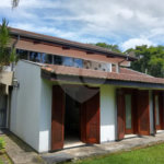 Casa à venda, 742 m², com piscina, 5 suítes, em Embu das Artes