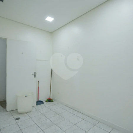 Terreno com 4 casas à venda na melhor região da Mooca, próximo à rua do Oratório!!