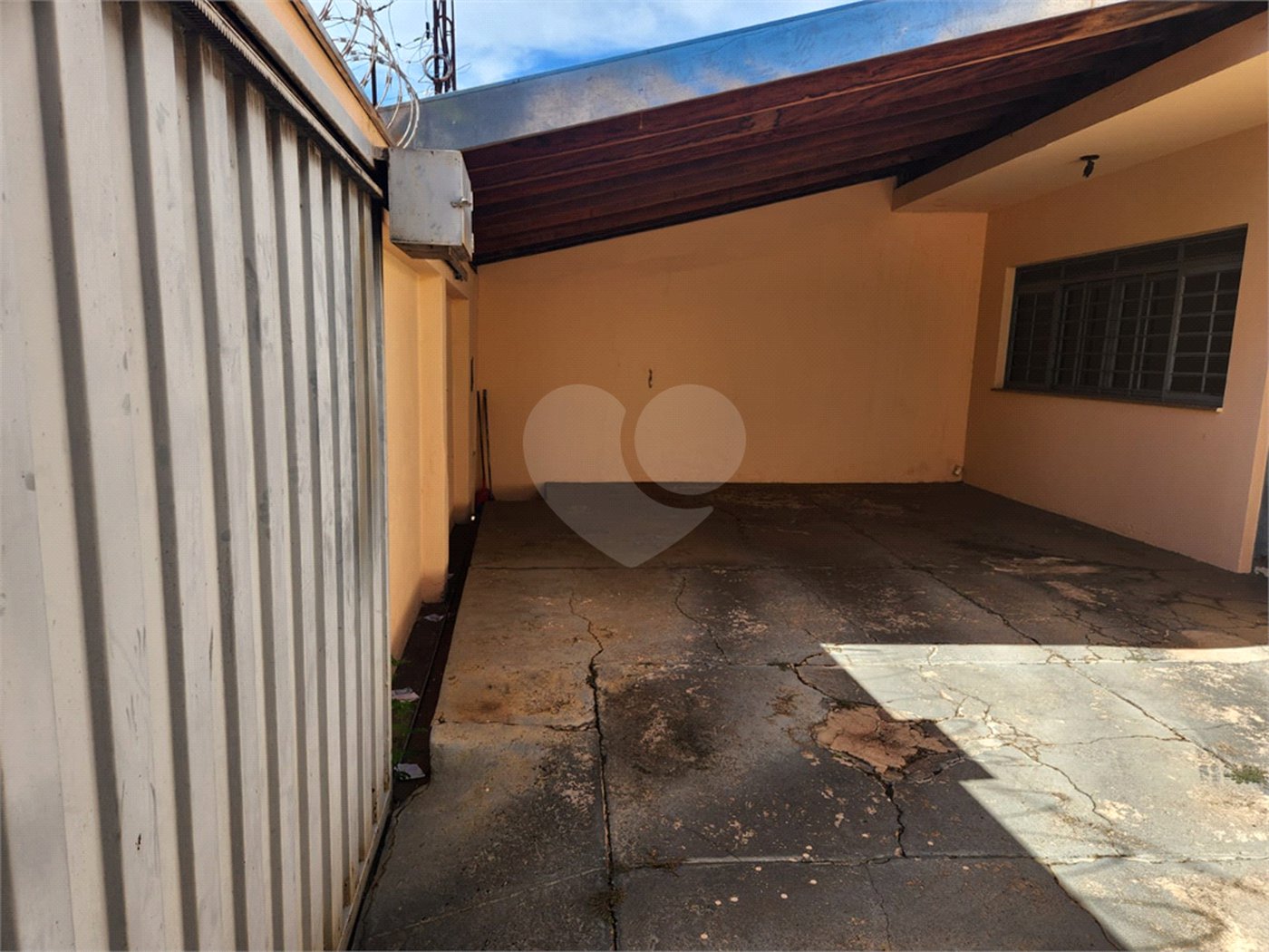 Casa à venda com 2 quartos em Vila Santa Maria (vila Xavier), Araraquara, SP