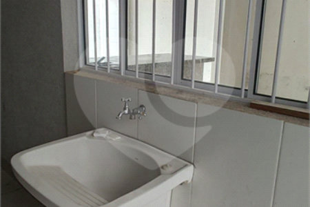 Casa à venda com 2 quartos em Jardim Imperial, Atibaia, SP