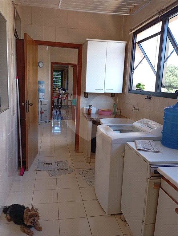 Apartamento à venda com 3 quartos, sendo 1 suíte, no Centro, Araraquara, SP