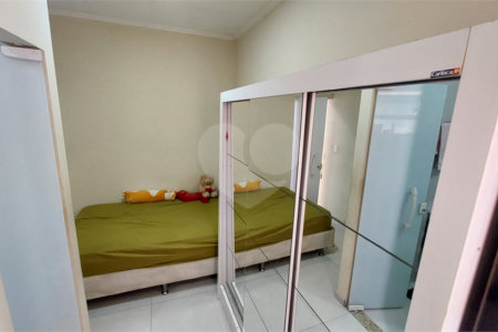 Casa à venda com 4 quartos, sendo 2 suítes, no condomínio Vivendas do Mendanha, Rio de Janeiro - RJ