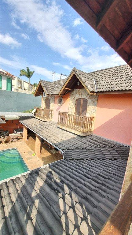 Casa à venda com 4 quartos, sendo 2 suítes, no condomínio Aruã Eco Park, Mogi das Cruzes - SP
