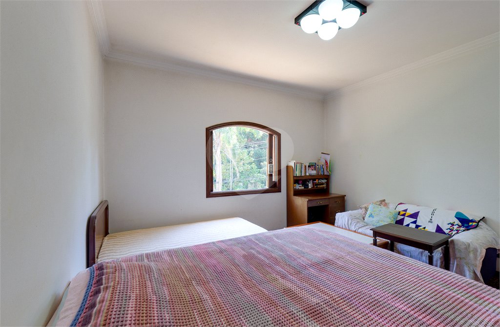 Casa à venda com 5 suítes no condomínio Chácara Flora, São Paulo - SP