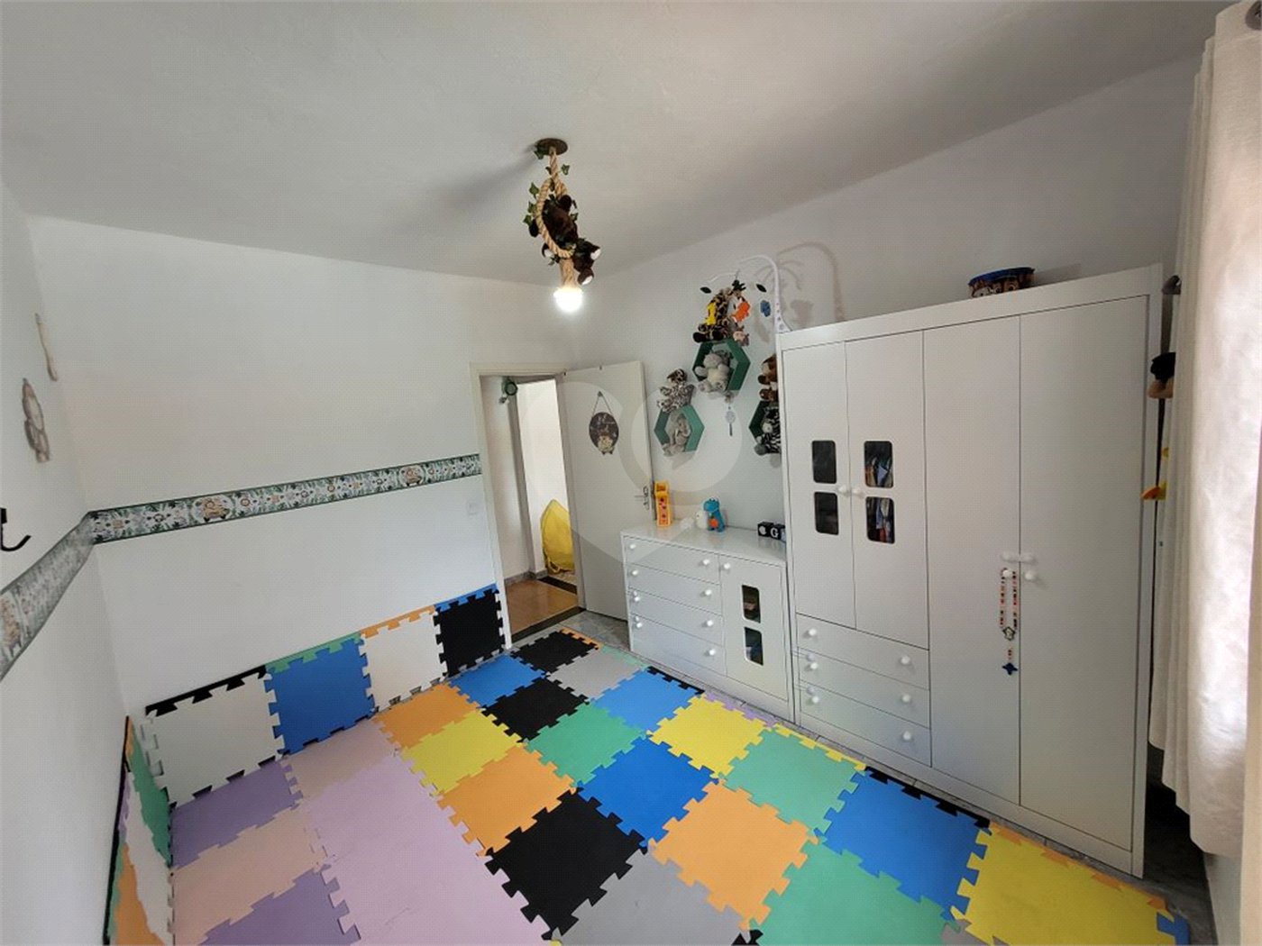 Chácara à venda com 3 quartos, sendo 1 suíte,  em Jardim Imperial, Atibaia, SP