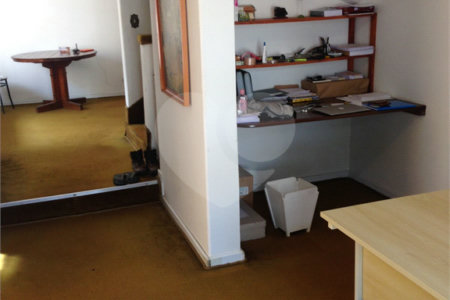 Sobrado à venda com 4 quartos, sendo 1 suíte, em Jardim Celeste, São Paulo, SP
