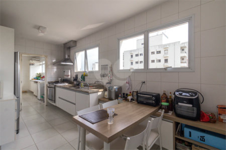 Apartamento à venda com 3 suítes em Paraíso, São Paulo, SP