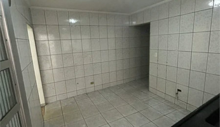Sobrado à venda com 4 quartos, sendo 2 suítes,  em Parque Sonia, São Paulo, SP