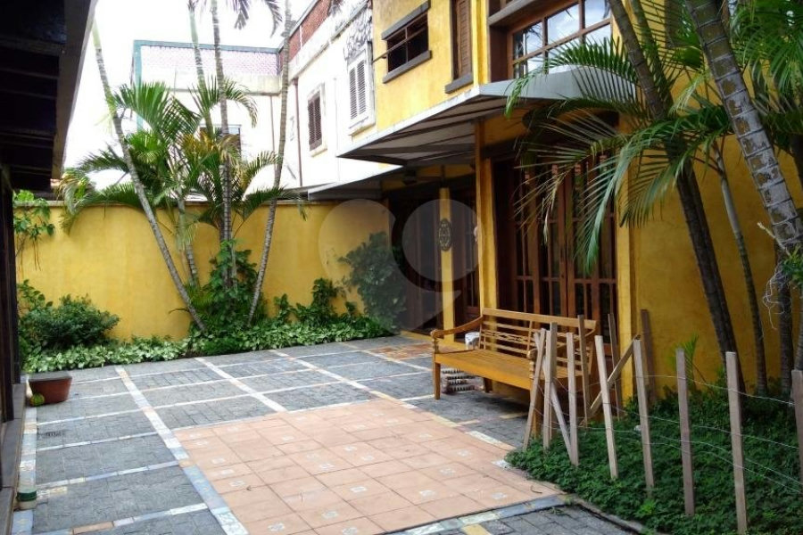 Casa à venda ou para alugar com 4 quartos, sendo 3 suítes, em Lapa, São Paulo, SP