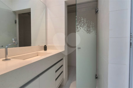 Casa à venda com 5 suítes no condomínio Lago Azul 1, Araçoiaba da Serra - SP