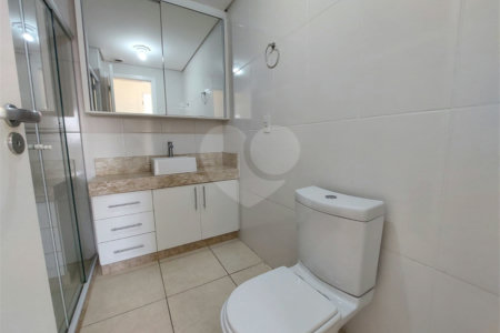 Apartamento para alugar com 2 quartos, sendo 1 suíte, em Parque São Domingos, São Paulo, SP