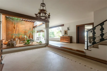 Casa à venda com 5 quartos, sendo 3 suítes, em Jardim Guedala, São Paulo, SP