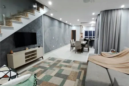 CASA A VENDA 163M², 3 DORMITORIOS,1 SUITE, 2 VAGAS - JARDIM DAS INDUSTRIAS - SÃO JOSÉ DOS CAMPOS/SP.