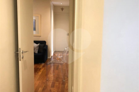 Apartamento à venda com 4 quartos, sendo 3 suítes, em Alto da Boa Vista, São Paulo, SP
