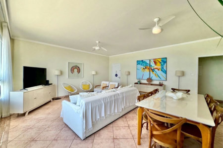 Apartamento Residencial à venda, Pitangueiras, Guarujá - AP0768.