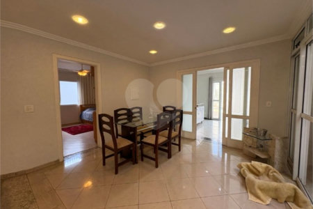 Casa à venda com 5 quartos, sendo 3 suítes, no condomínio Granja Olga III, Sorocaba - SP