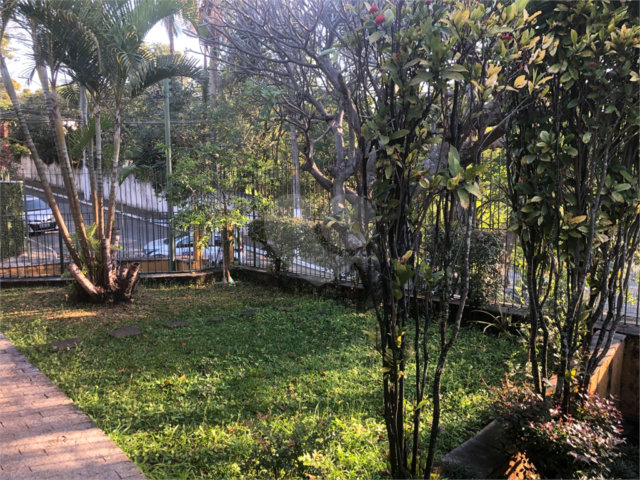 Casa Térrea à venda ou para alugar com 4 quartos, sendo 1 suíte,  em Tremembé, São Paulo, SP