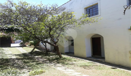 Sobrado à venda com 4 quartos em Jardim Galetto, Itatiba, SP