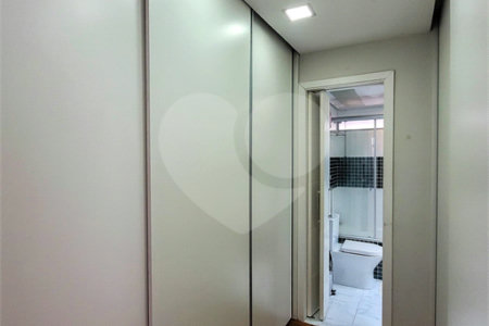 Apartamento à venda com 3 quartos, sendo 1 suíte,  em Vila Clementino, São Paulo, SP