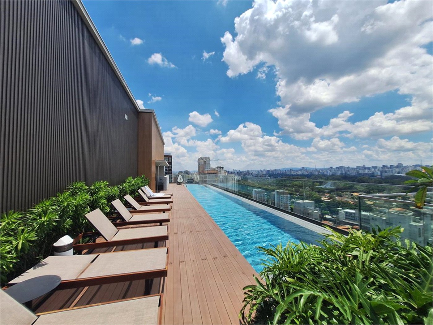 Apartamento à venda com 1 quarto em Moema, São Paulo, SP