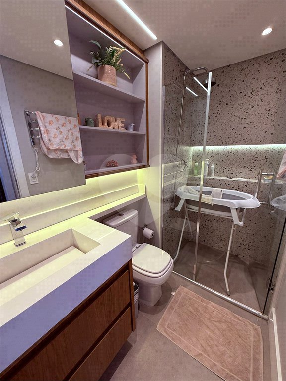 Apartamento à venda com 3 quartos, sendo 1 suíte, em Vila Mariana, São Paulo, SP