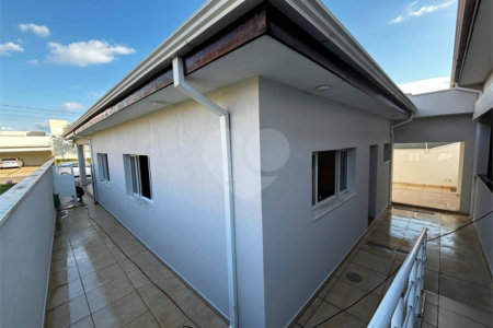Casa à venda com 2 quartos, sendo 1 suíte, no condomínio Residencial Lagos D Icarai, Salto - SP